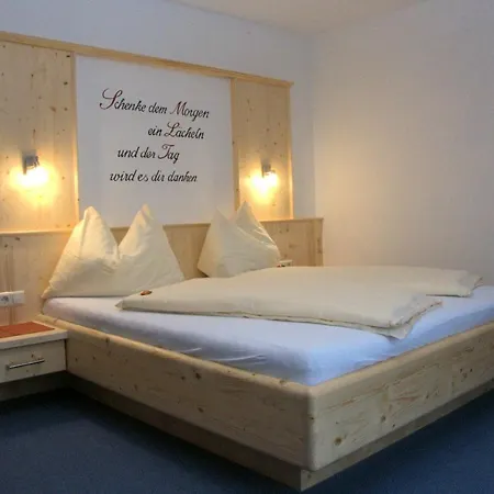 Gaestehaus Puerstl-kocher 3*