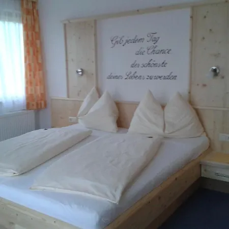 Gaestehaus Puerstl-kocher Bed & Breakfast 3*