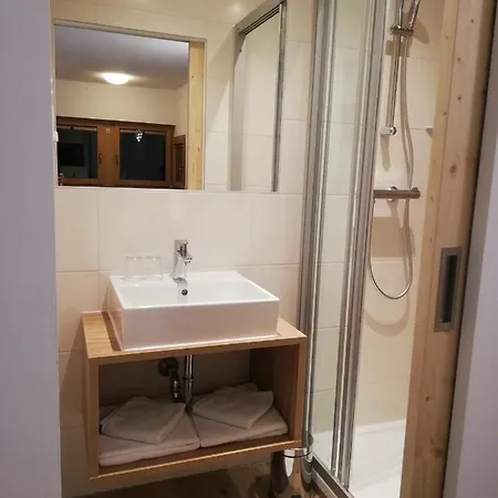 Gaestehaus Puerstl-kocher Oda ve Kahvaltı