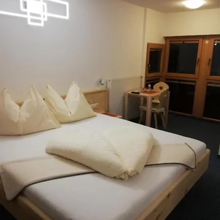 Bed & Breakfast Gaestehaus Puerstl-kocher