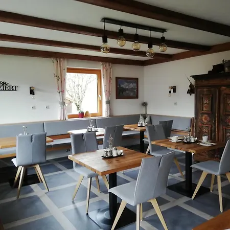 Gaestehaus Puerstl-kocher Отель типа 