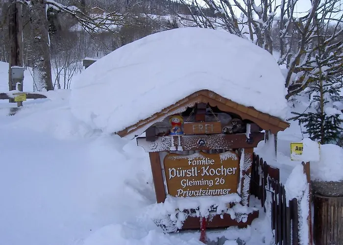 Gaestehaus Puerstl-kocher Couette-café